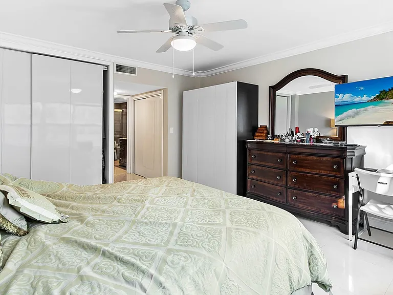 3850 Galt Ocean Dr #1003 — Photo 15