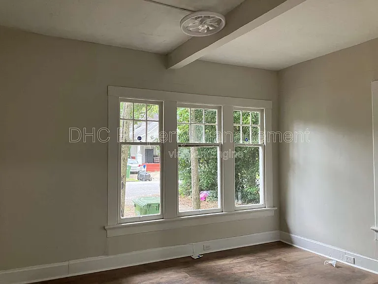 2207 Bell St #A — Photo 2