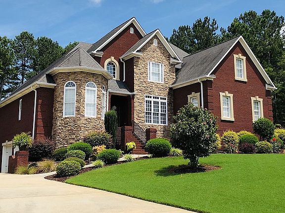 Bottom-level driveway