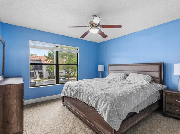 1561 Windorah Way #E, West Palm Beach, FL 33411