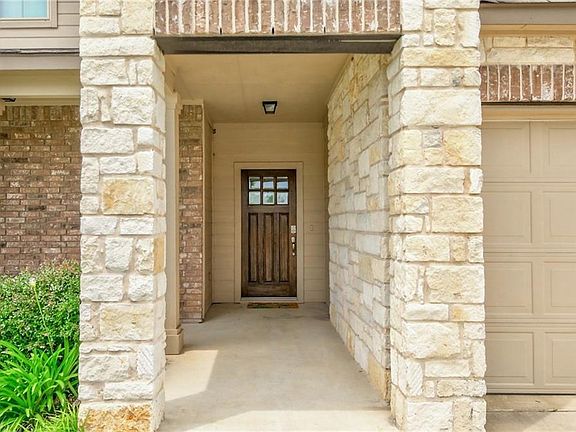 3rd image of 925 Canvasback Creek Dr