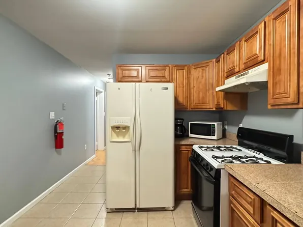 35 Fairview Avenue image 1 of 14