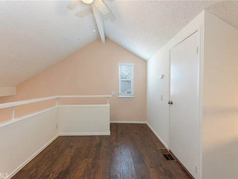 305 Orange Blossom — Photo 11