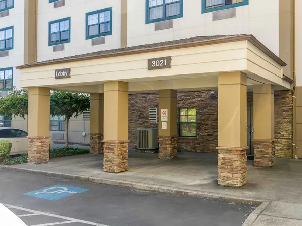 Seattle - Lynnwood, 3021 196th St SW, Lynnwood, WA 98036