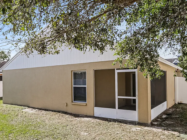 34835 Redding Ln — Photo 15