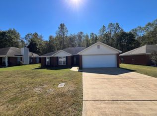 14 Brentwood Dr, Phenix City, AL 36869