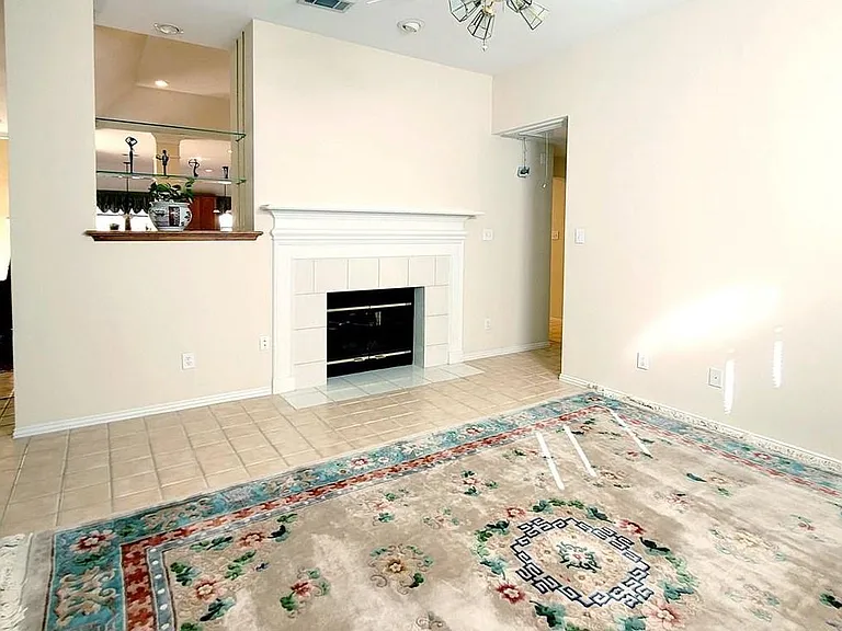 6401 Dakota Dr — Photo 15