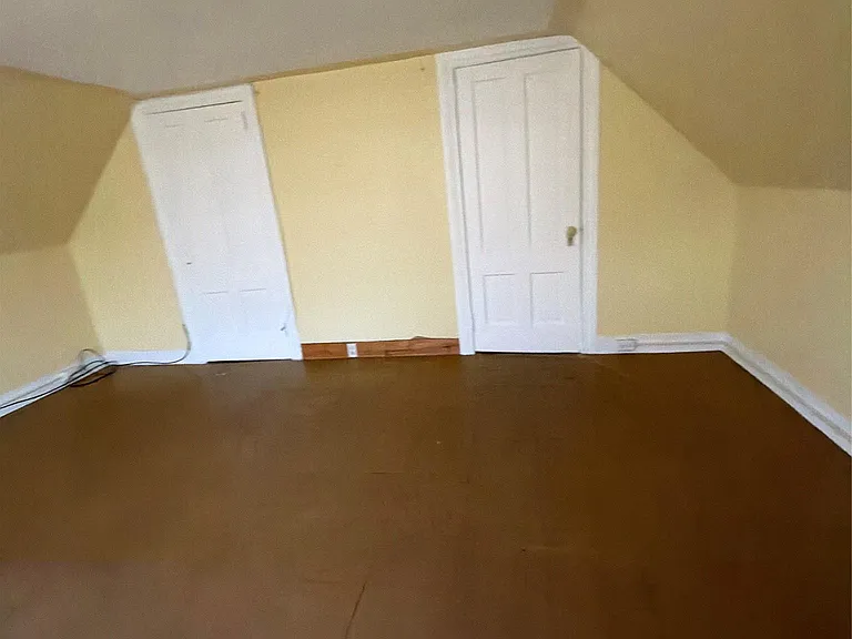 184 Highland Ave — Photo 33