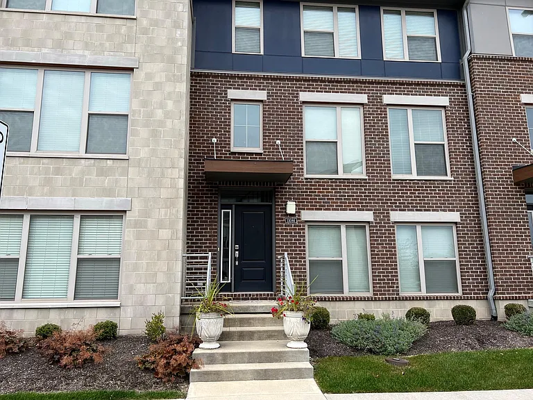 13086 Grand Vue Dr — Photo 1