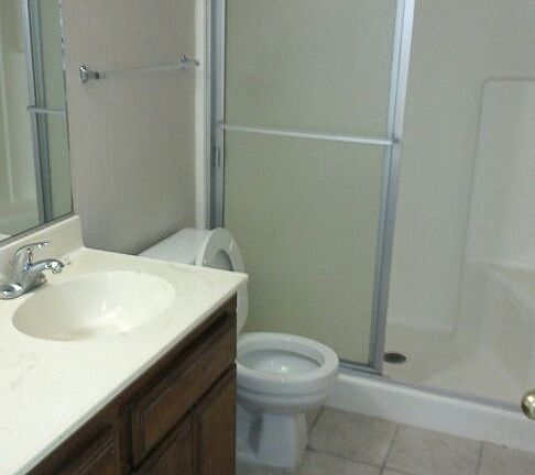 3rd image of 110 S Lindsay St APT B