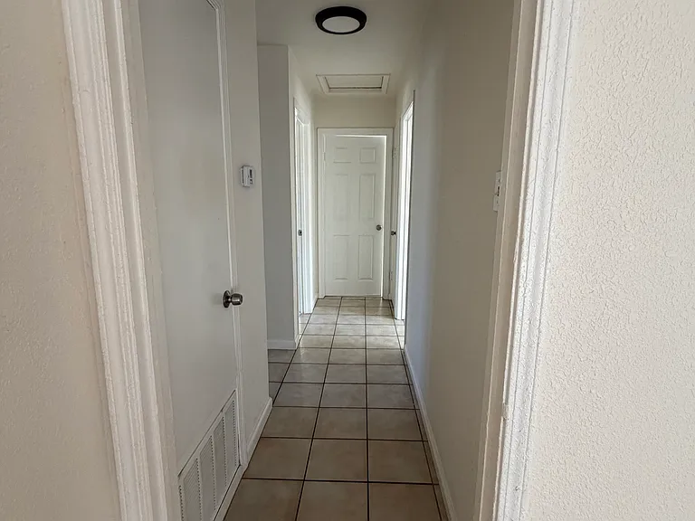 761 Greenwood Ave — Photo 4