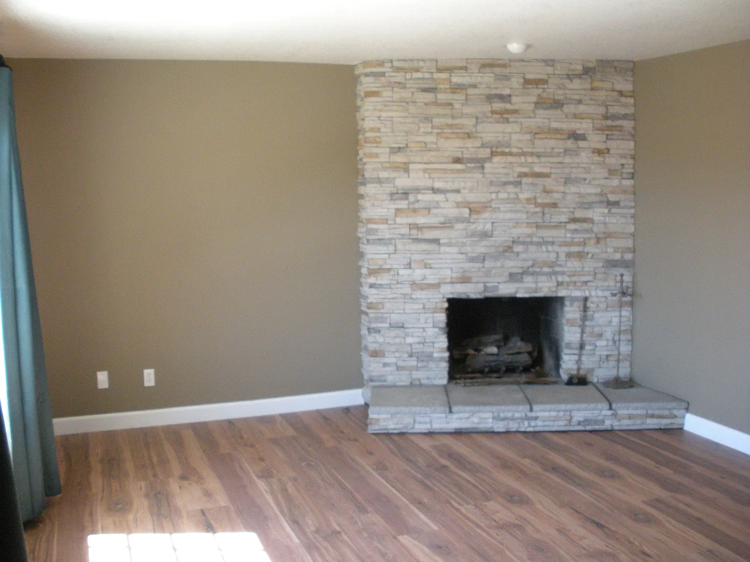 4 bed, 1566 sqft, $4,400 — Photo 4