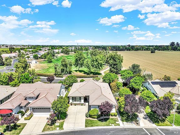 5th image of 939 Suntan Lane