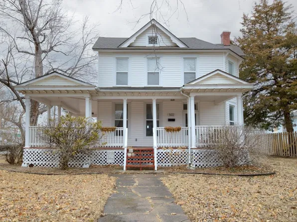 502 E 10th Ave, Winfield, KS 67156