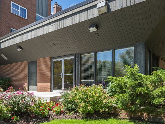 2nd image of 85 Westgrove Pl #10