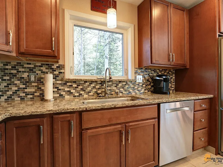 10137 Birch Ln — Photo 18