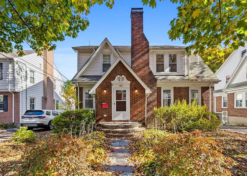 303 Russett Rd