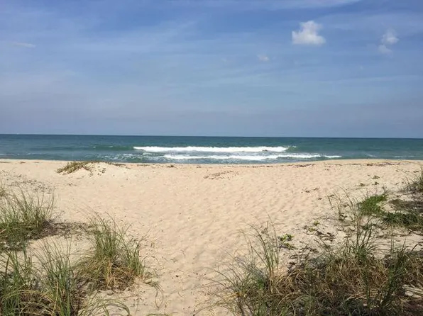 3225 S Lakeview Circle #202, Fort Pierce, FL 34949