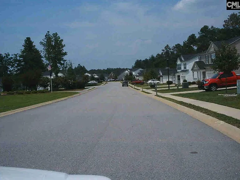 128 Timbermill Dr — Photo 2