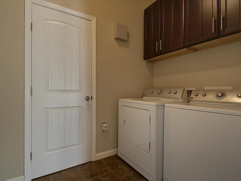 4509 Depew Ave — Photo 24