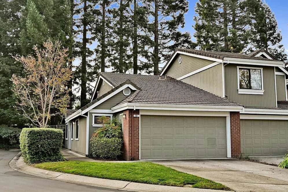 53 Glen Valley Cir photo 1