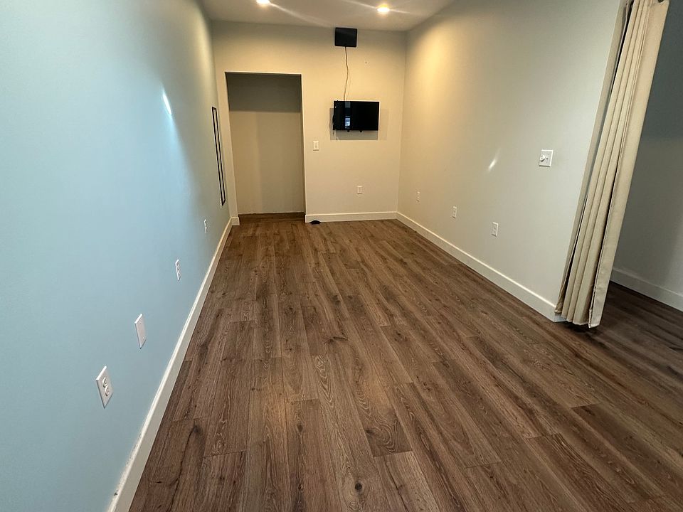 1st image of 815 Merchant St Unit 1