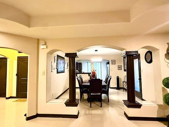 5th image of 3519 Aguanieve Dr
