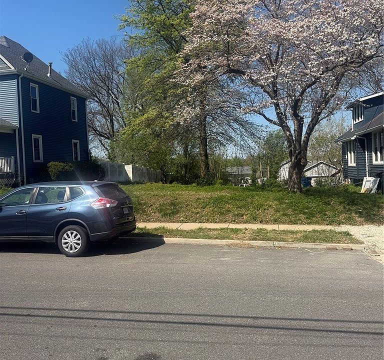 2nd image of 0 Bredell Ave