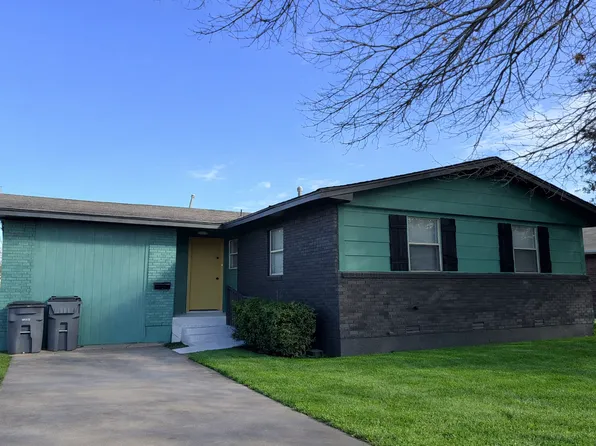 2331 NW Austin Dr, Lawton, OK 73505