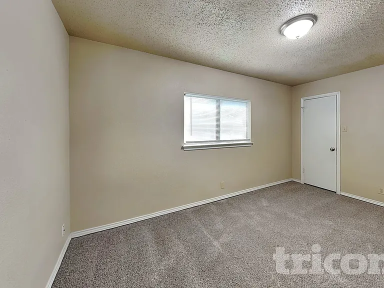7511 Micron Dr — Photo 13