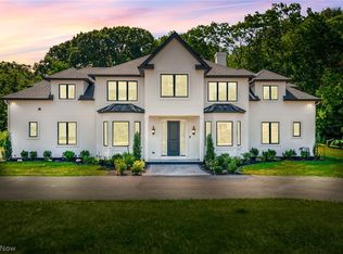 30046 Bolingbrook Rd, Pepper Pike, OH 44124