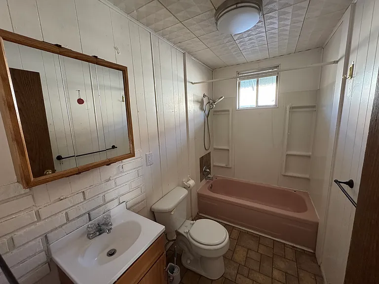 614 Fahey St — Photo 8
