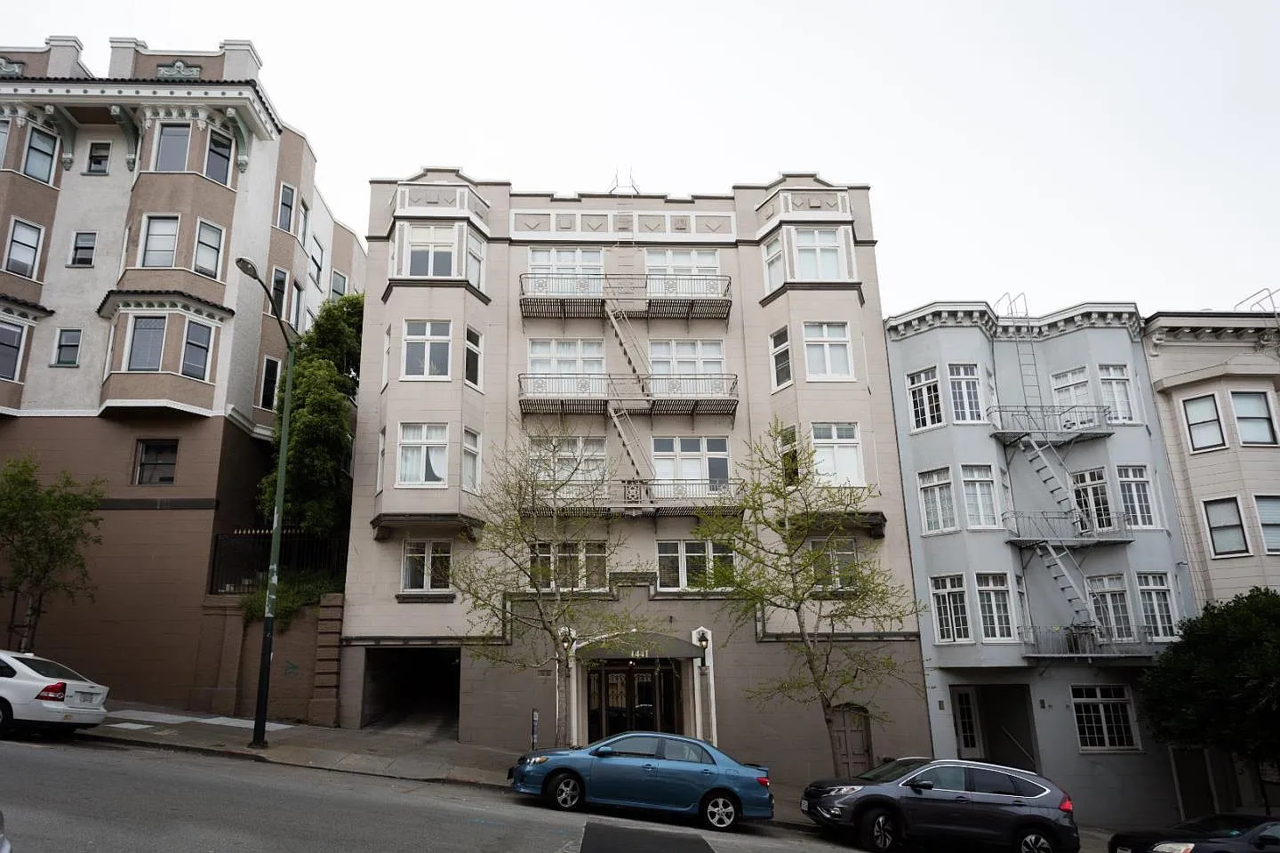 1441 Jones St APT 202 photo 1