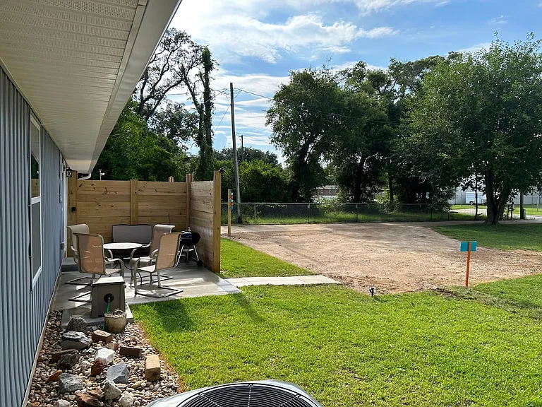 1005 W Pine St #1005 — Photo 3
