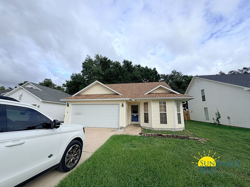 1st image of 929 Claeven Cir