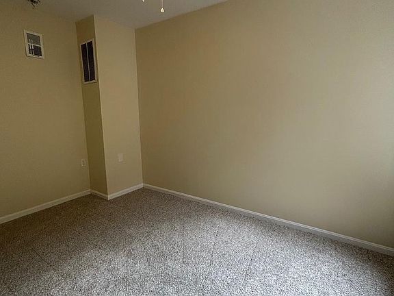 4th image of 208 W 4th St