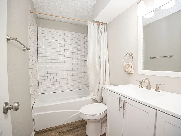 613 N Cherry St #A — Photo 11