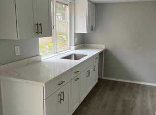 14517 NE 6th Pl APT 3, Bellevue, WA 98007