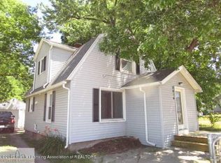 2816 Hollywood St, Lansing, MI 48906