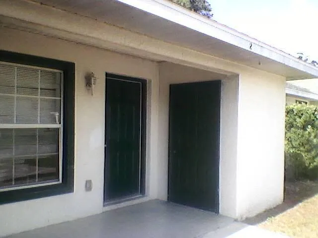 2 bed, 1050 sqft, $1,300 — Photo 3