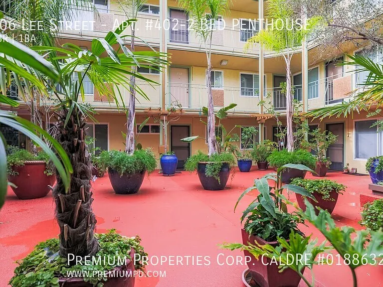Bel Aire Apartments — Photo 9