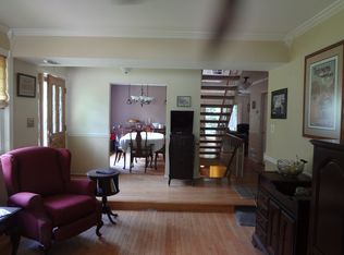 217 S Fieldstone Ct, Yardley, PA 19067