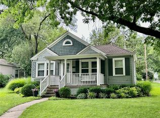 5900 Fontana St, Fairway, KS 66205