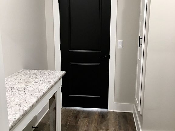 5th image of 4533 Benjamins Ct NE
