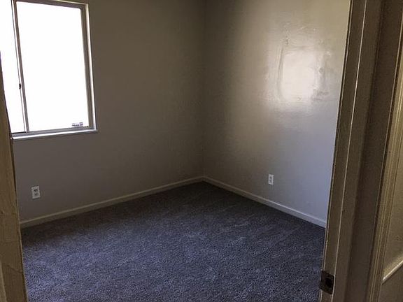 4th image of 2830 Sherwood Dr