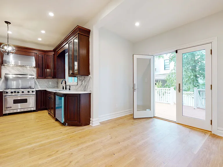 138 Shippen St #1 — Photo 2