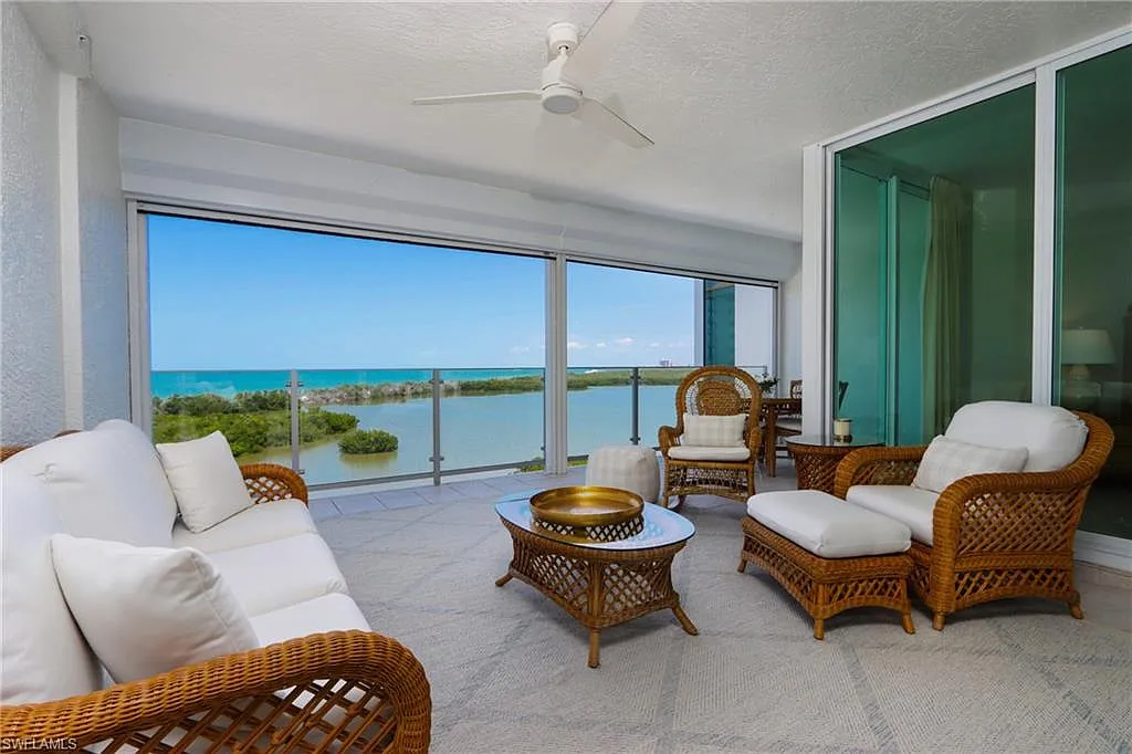 3 bed, 3.0 bath, 2500 sqft, $17,000 — Photo 2