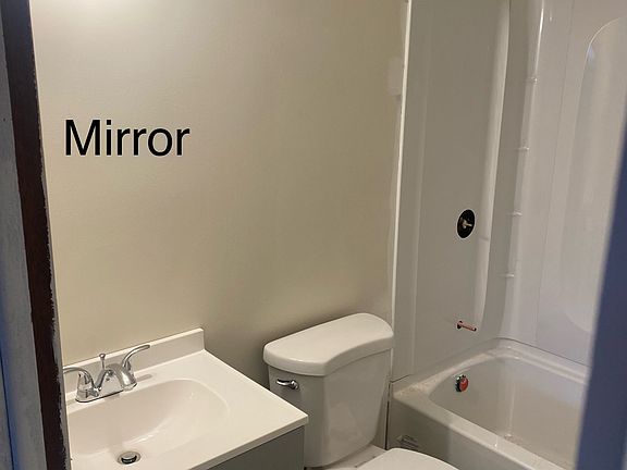 Bathroom

Remaining work to complete: mirror, wall trim, paint touchup