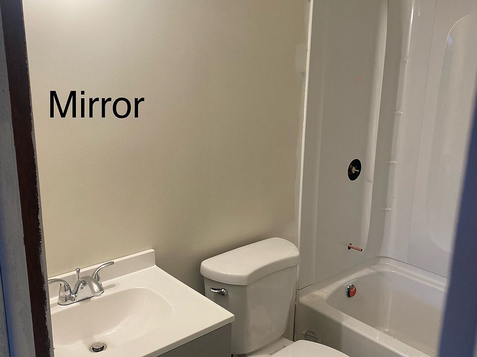 Bathroom

Remaining work to complete: mirror, wall trim, paint touchup