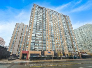 285 Enfield Pl #1102, Mississauga, ON L5B 3Y6